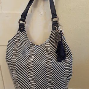 SakRoots Roma Shopper